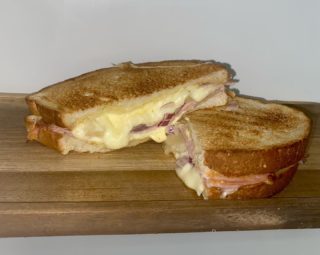 Ham, Dijon mustard, red onion, pineapple and mozzarella toasted sandwich 

#toastie #lunch #tasty #happyfriday