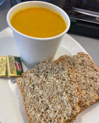 **New**Our Homemade Brown Bread now served with vegetable soup. All our soups are dairy & gluten free #brownbread #homemade #awardwinning #healthy #vegetablesoup #glutenfreeenniscorthy